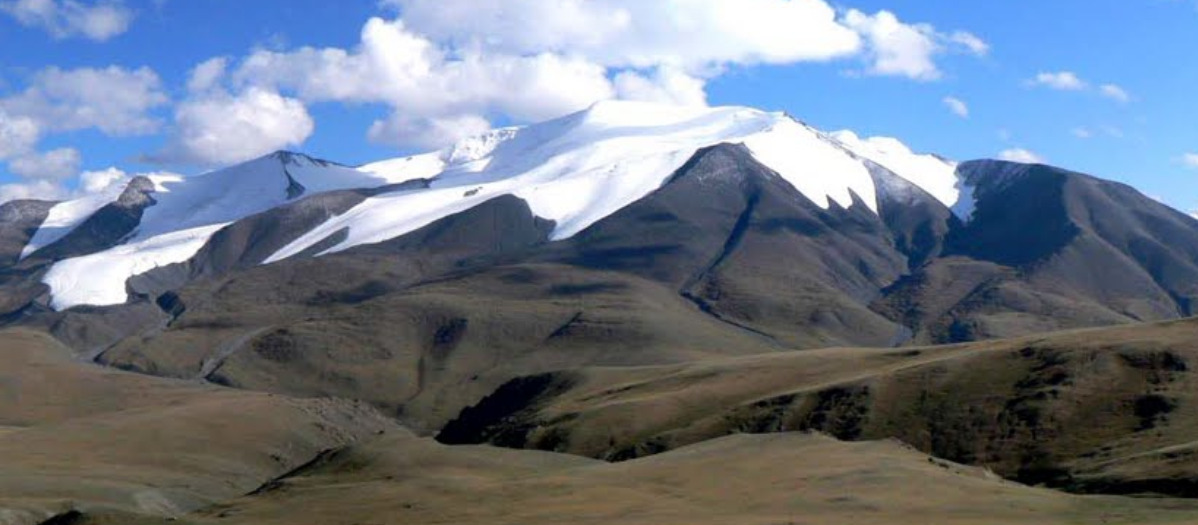 Climbing at Tsambargarav peak 4200m with Golden Eagle Festival