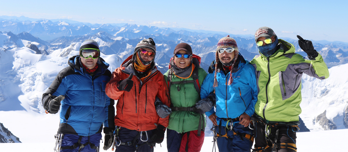 Mount Khuiten Climbing Tour in Mongolia